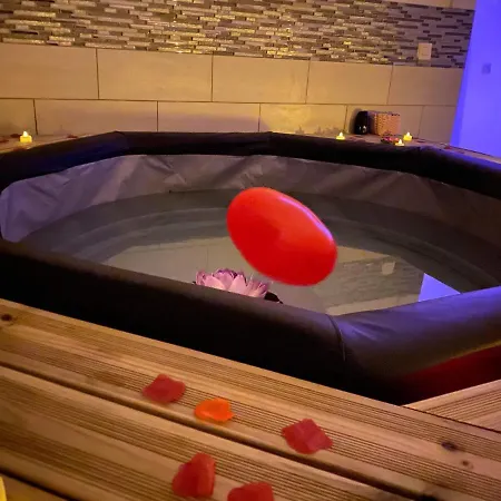 Jacuzzi Luxe * Melun