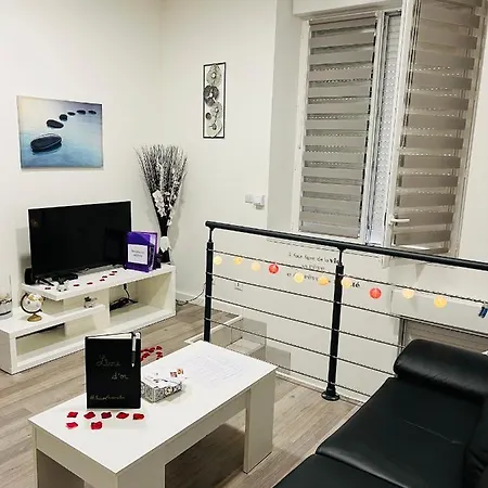 Jacuzzi Luxe Apartman Melun